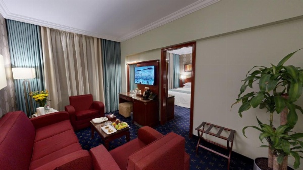 Al Muna Kareem Hotel- EX LEADER image 7